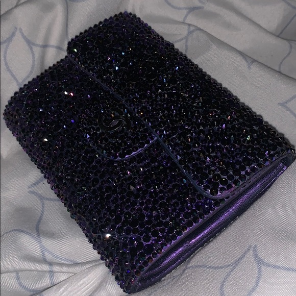 ❌TRADED❌NFS Chanel iridescent purple strassed card - Picture 12 of 13